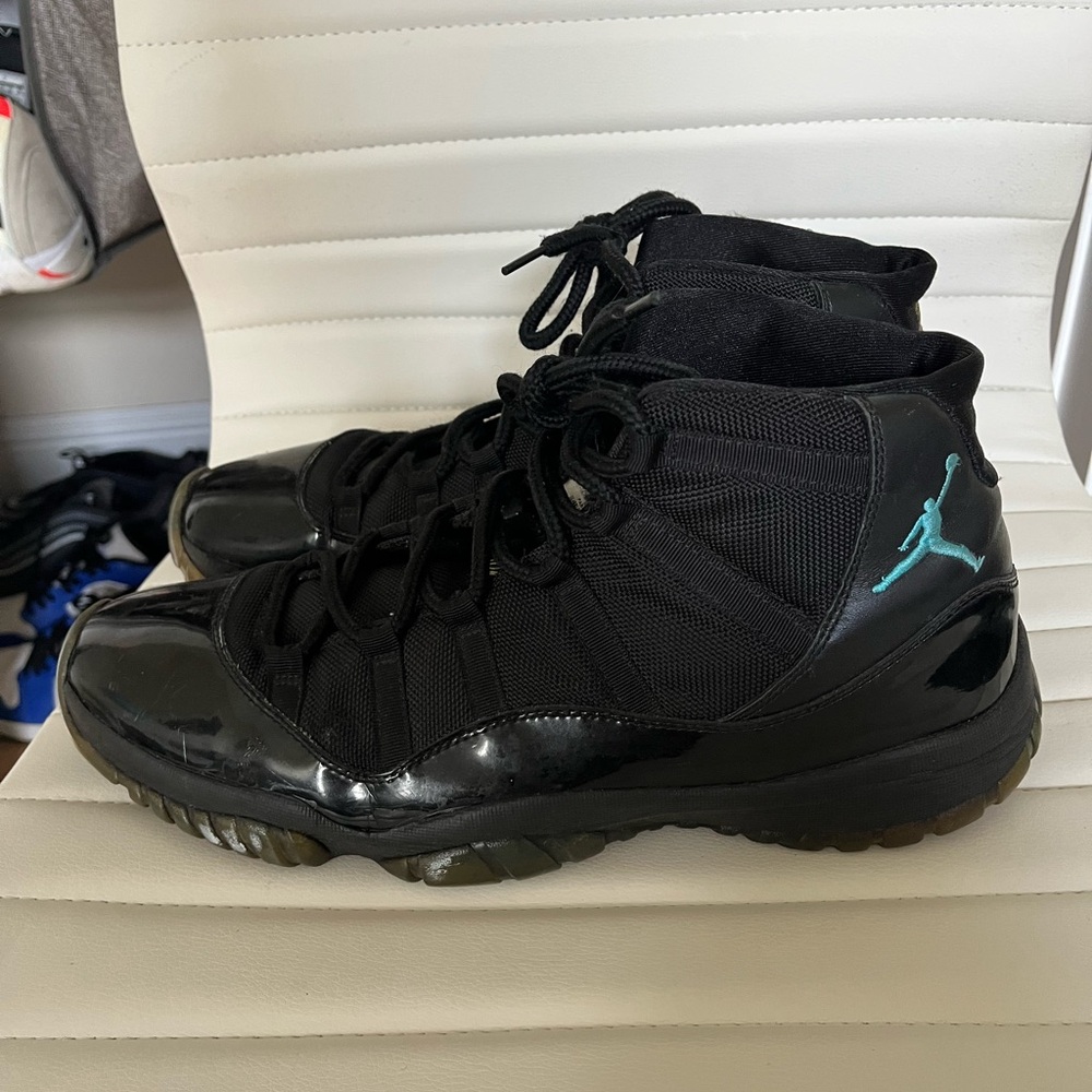 Jordan Athletic Shoes Black with Teal Accents
